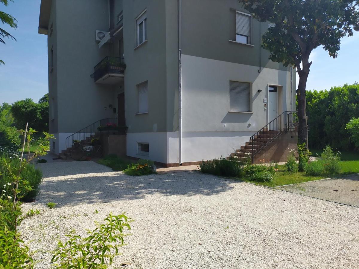 Casa Vacanze I Giardini Di Marzo San Giorgio di Mantova Kültér fotó